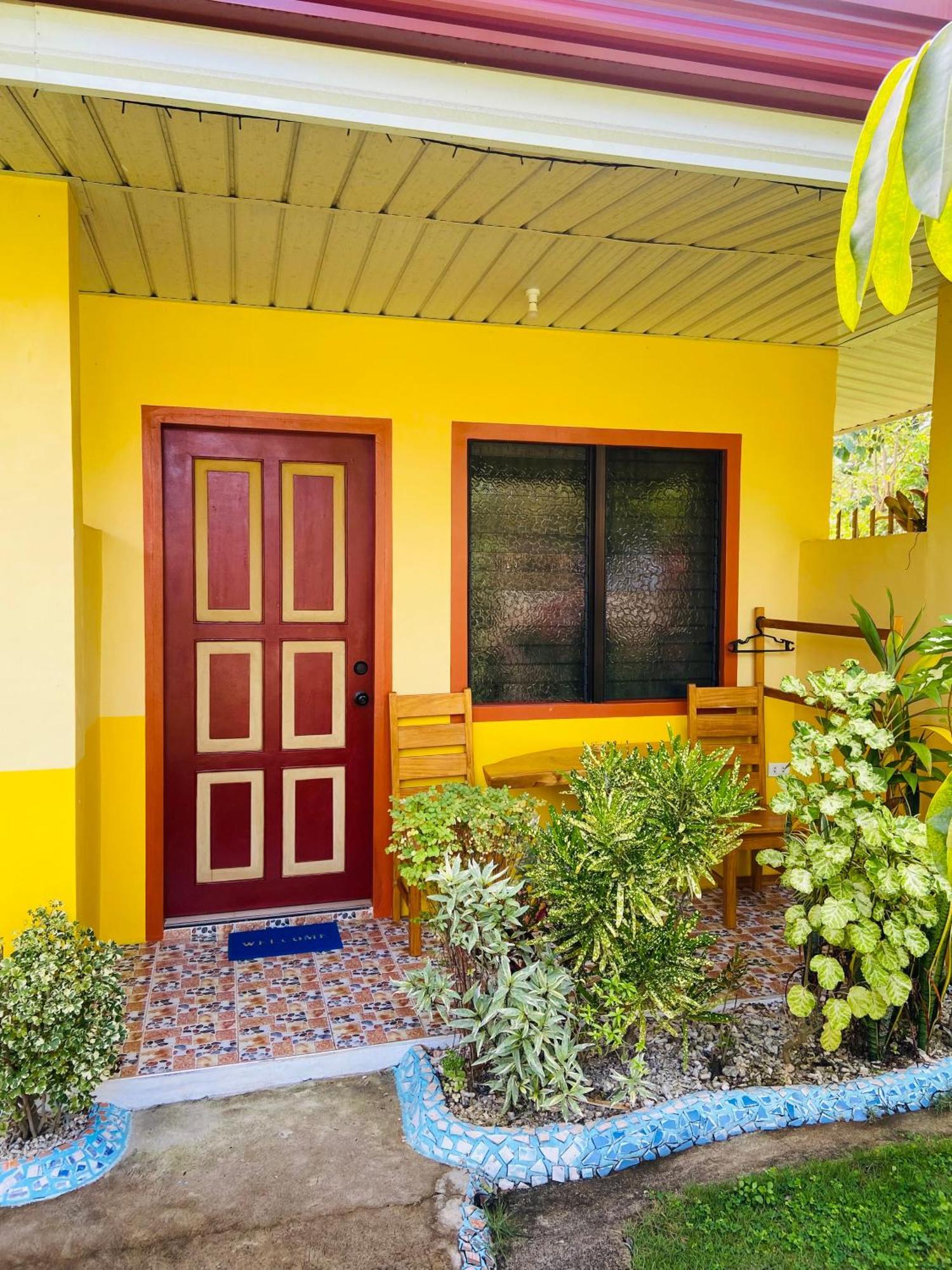 Uptown Guesthouse Siquijor Δωμάτιο φωτογραφία
